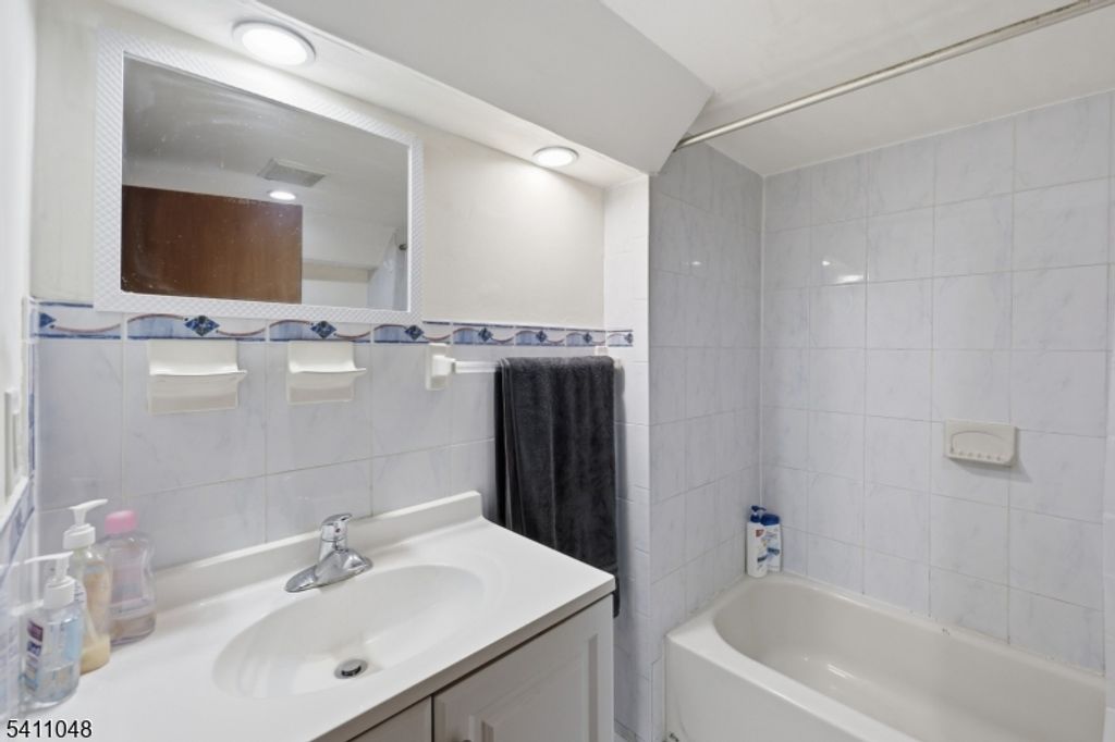 23 Fillmore St, Newark City, NJ 07105 — photo 5