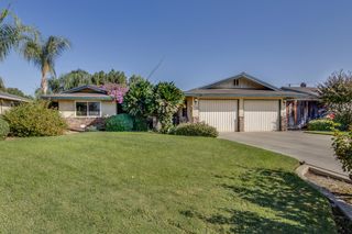 1609 E Bolinger Way, Dinuba, CA 93618