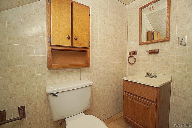 466 North Ogden Street W, Buffalo, NY 14212