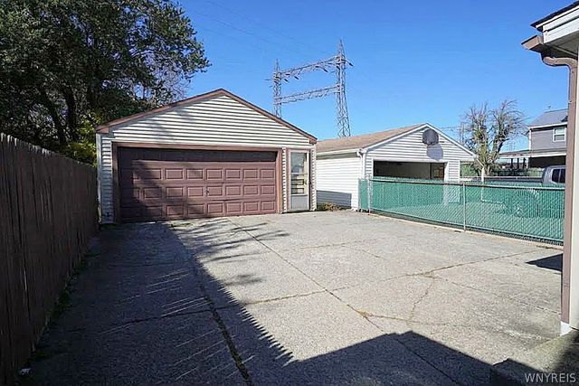 466 North Ogden Street W, Buffalo, NY 14212