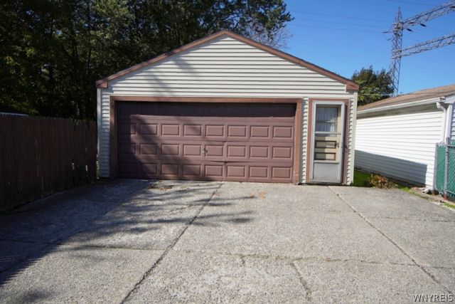 466 North Ogden Street W, Buffalo, NY 14212