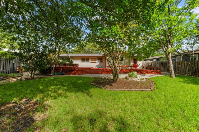 7605 Meadowview LN, Austin, TX 78752