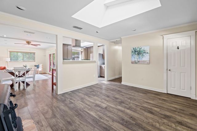 7605 Meadowview LN, Austin, TX 78752