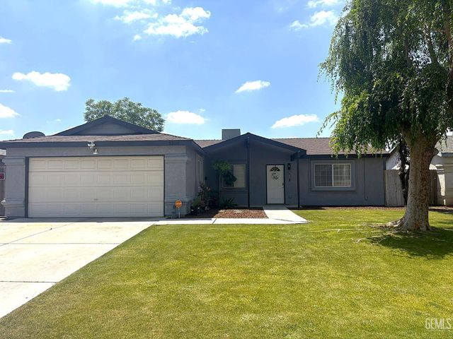 5205 Coxwold Abbey Court, Bakersfield, CA 93307