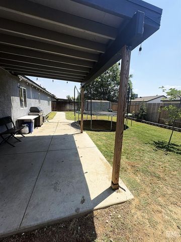 5205 Coxwold Abbey Court, Bakersfield, CA 93307