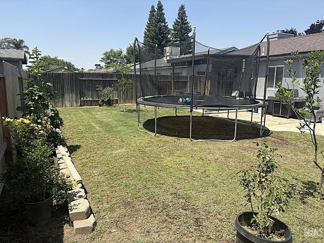 5205 Coxwold Abbey Court, Bakersfield, CA 93307
