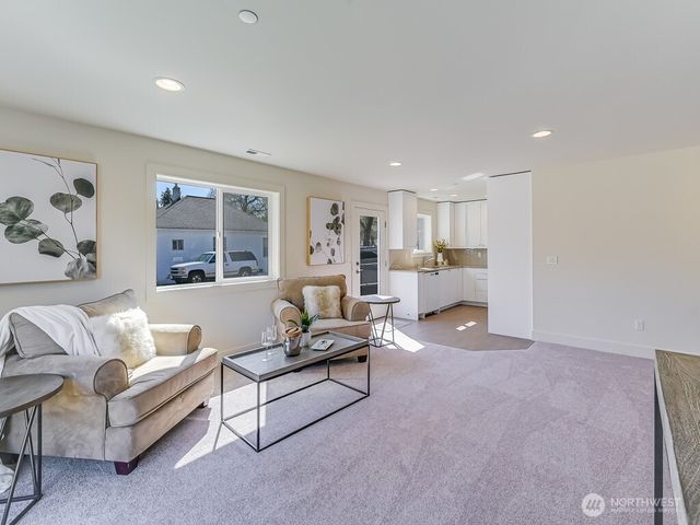 11624 42nd Avenue S, Tukwila, WA 98168