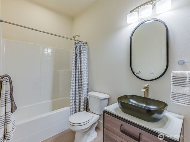 11624 42nd Avenue S, Tukwila, WA 98168