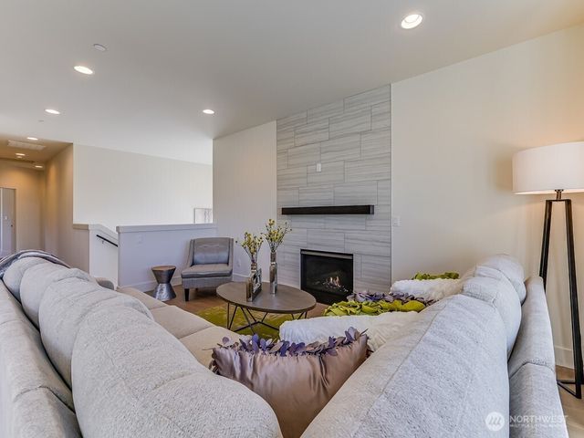 11624 42nd Avenue S, Tukwila, WA 98168