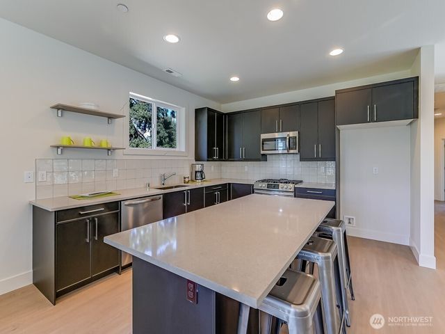 11624 42nd Avenue S, Tukwila, WA 98168