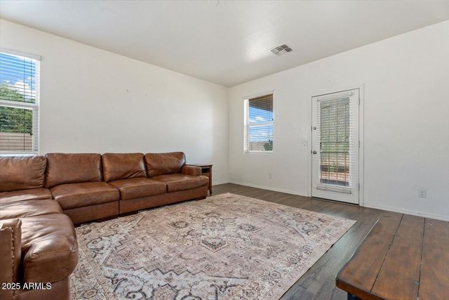 29185 N STAR SAPPHIRE Lane, San Tan Valley, AZ 85143