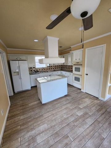 9614 Halkirk Street, Spring, TX 77379