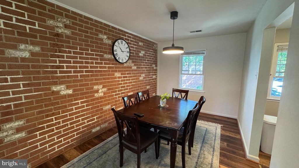 718 QUINCE ORCHARD BLVD #201, Gaithersburg, MD 20878