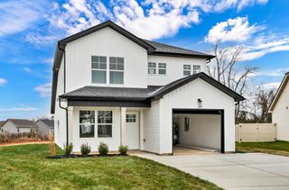 195 Quarry View Ct, Clarksville, TN 37043