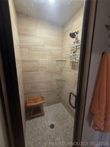 404 W Muskogee Avenue, Chouteau, OK 74337