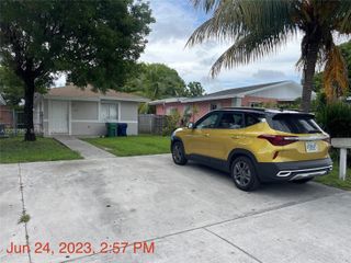 5881 NW 32nd Ave 5881, Miami, FL 33142