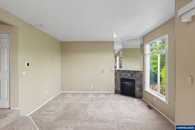 2345 Crestview Dr S, Salem, OR 97302