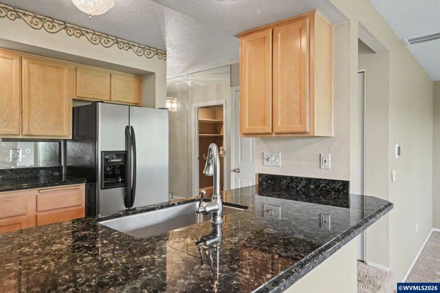 2345 Crestview Dr S, Salem, OR 97302