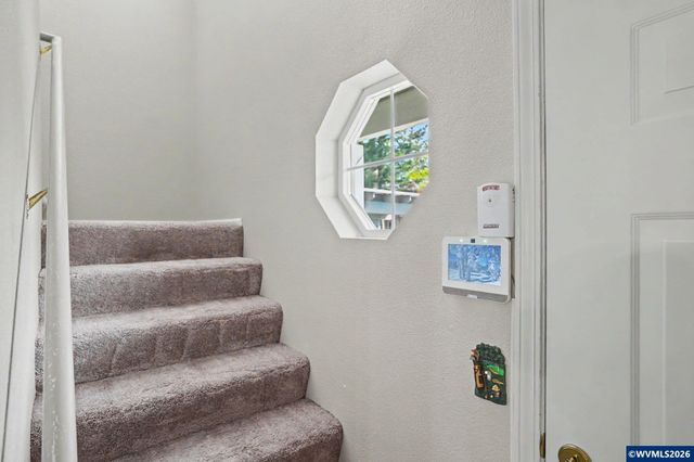 2345 Crestview Dr S, Salem, OR 97302