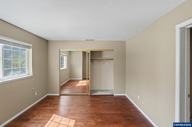 2345 Crestview Dr S, Salem, OR 97302