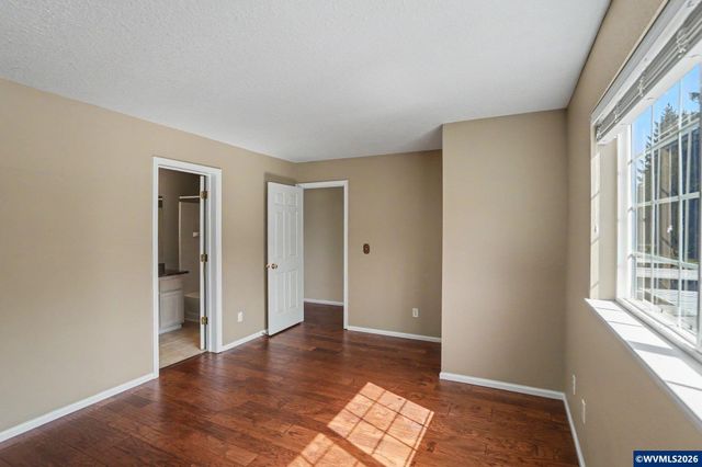 2345 Crestview Dr S, Salem, OR 97302