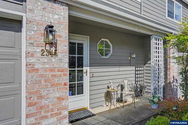 2345 Crestview Dr S, Salem, OR 97302