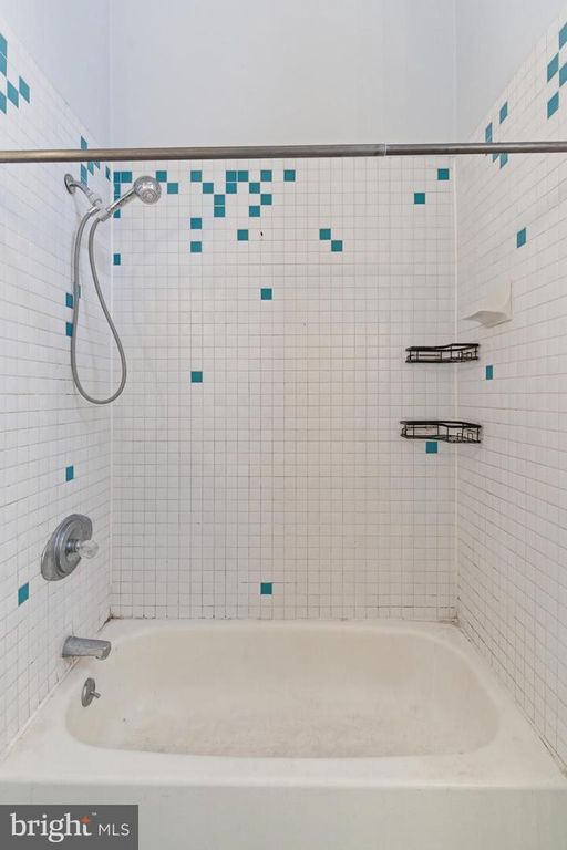 Image 14 of property listing at 1401 LIGHT ST, Baltimore, MD 21230