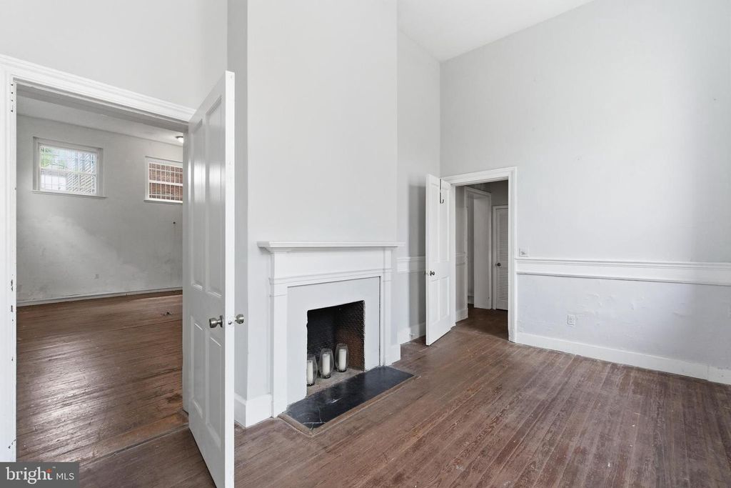 Image 21 of property listing at 1401 LIGHT ST, Baltimore, MD 21230