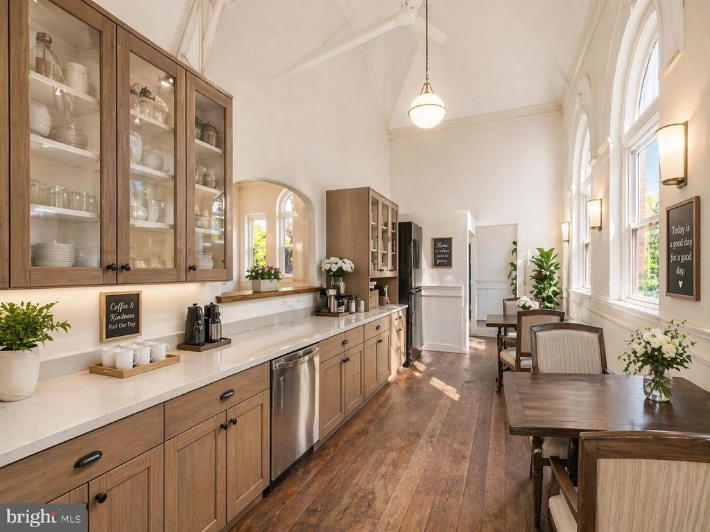 Image 36 of property listing at 1401 LIGHT ST, Baltimore, MD 21230