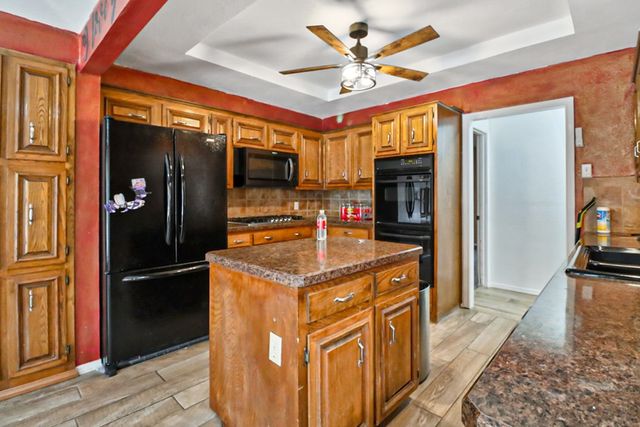 4502 Parkhurst Dr, Midland, TX 79707