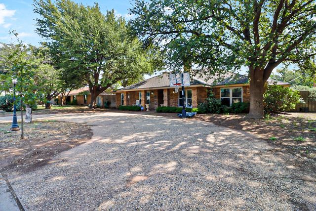 4502 Parkhurst Dr, Midland, TX 79707