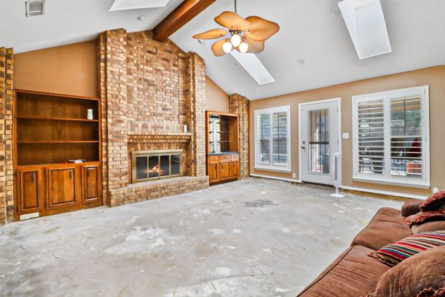 4502 Parkhurst Dr, Midland, TX 79707