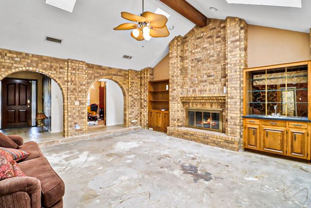 4502 Parkhurst Dr, Midland, TX 79707