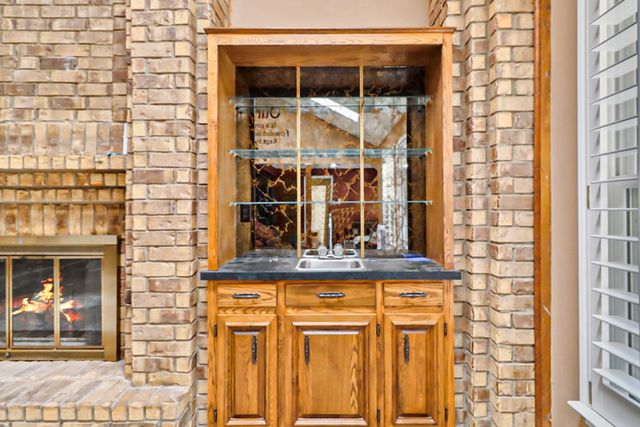 4502 Parkhurst Dr, Midland, TX 79707