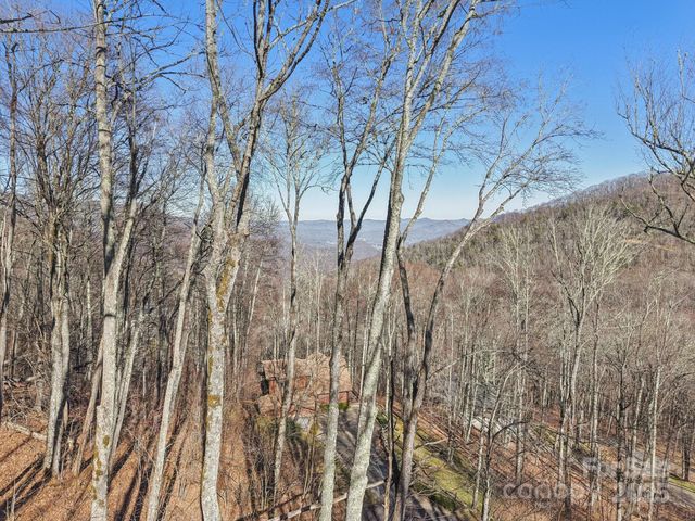 102 Iga Trail, Maggie Valley, NC 28751