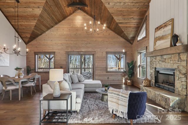 102 Iga Trail, Maggie Valley, NC 28751