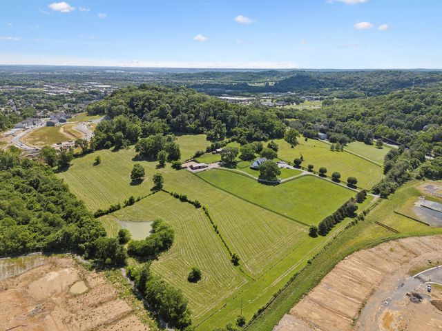4750 Columbia Pike, Thompsons Station, TN 37179