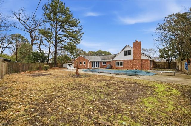 2252 Dunbarton DR, Chesapeake, VA 23325