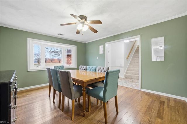 2252 Dunbarton DR, Chesapeake, VA 23325