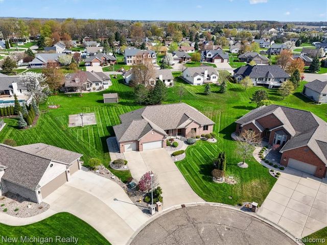 5425 Majestic Court, Swartz Creek, MI 48473