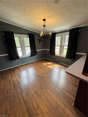 3932 Piney Mountain Road, Walnut Cove, NC 27052