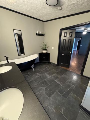 3932 Piney Mountain Road, Walnut Cove, NC 27052