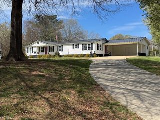 3932 Piney Mountain Road, Walnut Cove, NC 27052