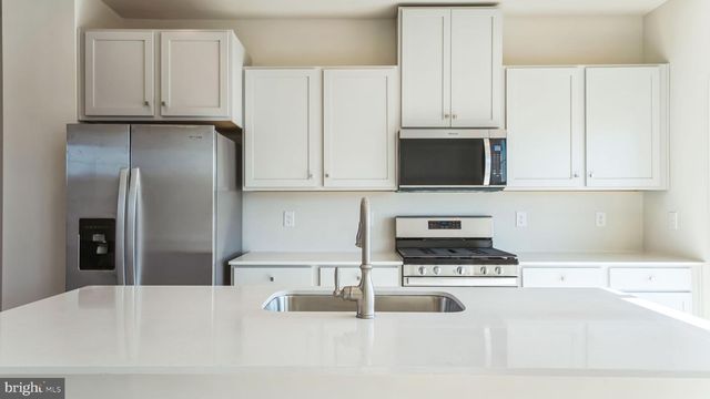 8311 BRODIE COURT, Breinigsville, PA 18031