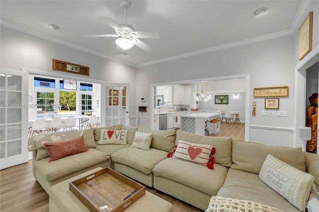27950 SW 182nd Ave, Homestead, FL 33031