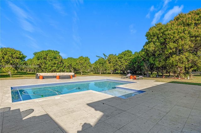 27950 SW 182nd Ave, Homestead, FL 33031