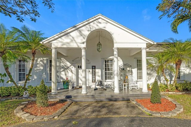 27950 SW 182nd Ave, Homestead, FL 33031