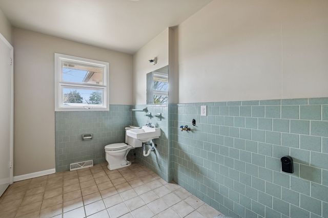 2032 Eversong Ln, Hermitage, TN 37076