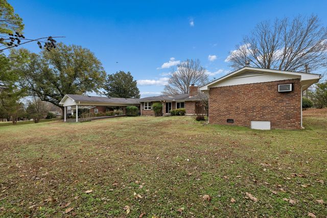 2032 Eversong Ln, Hermitage, TN 37076