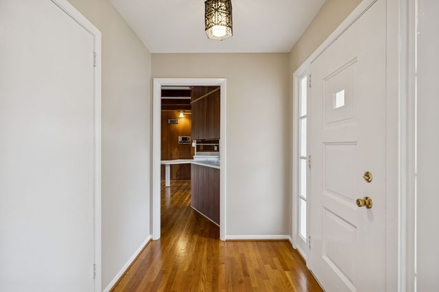 2032 Eversong Ln, Hermitage, TN 37076